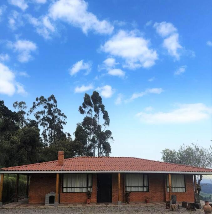 Hermosa Casa Campestre Moderna "Rancho La Marina" Chiquinquirá Exteriér fotografie